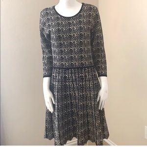 Just Taylor Sweater Dress Size Medium Black
